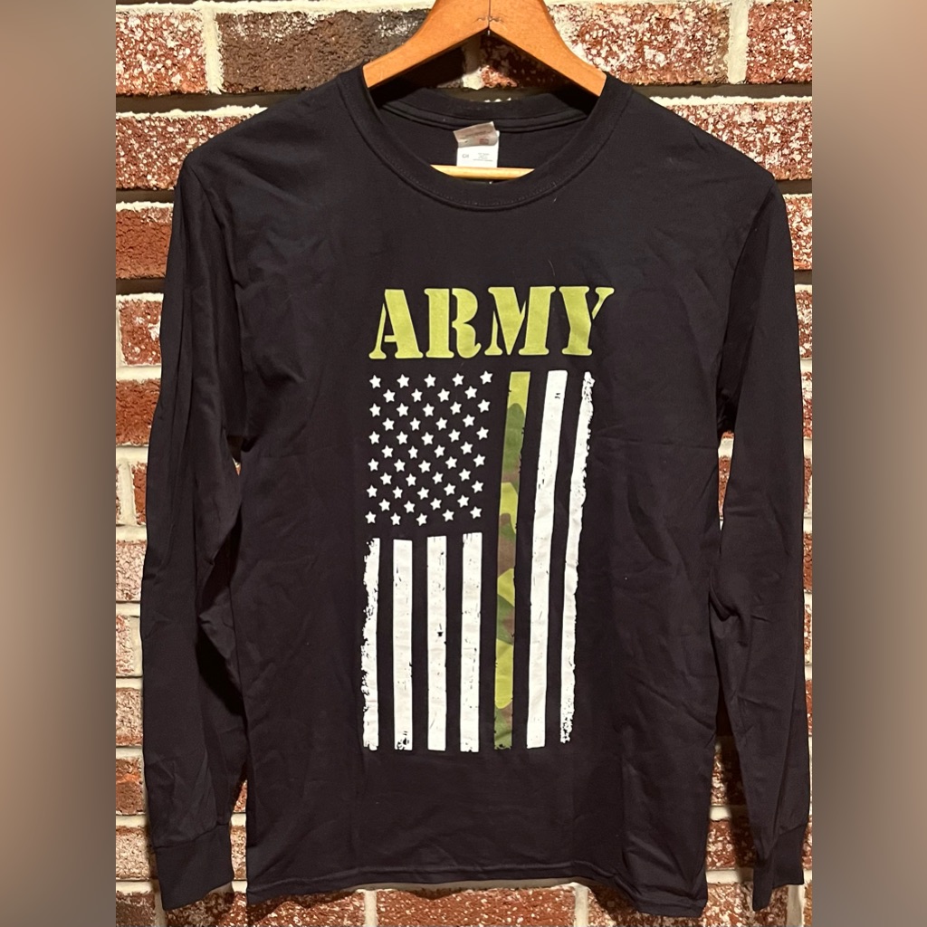 Black Long Sleeve Tee - Army Flag - (Nwot)